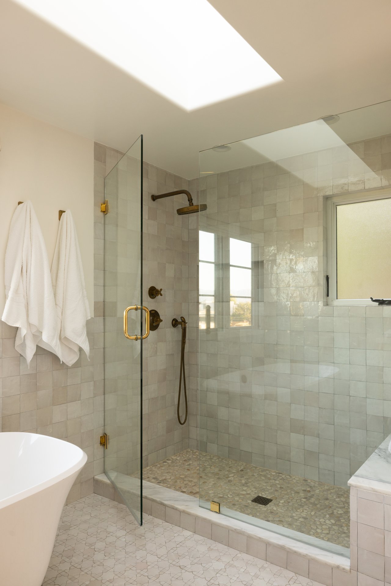 3646 Sunswept Dr, Studio City