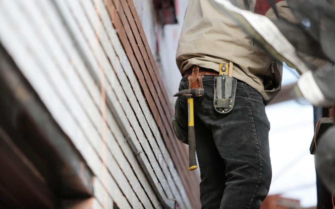 How to Hire the Right Contractor