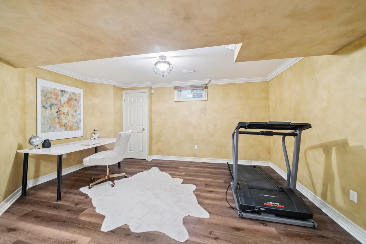 140 Reeve Dr