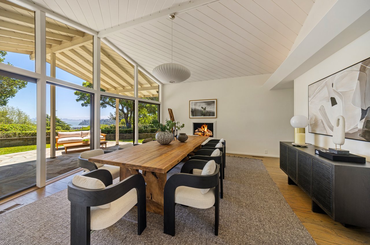 Rare 1+ Acre Dream Site