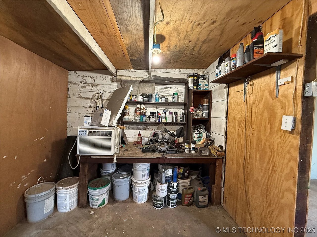 116 SW 5th St