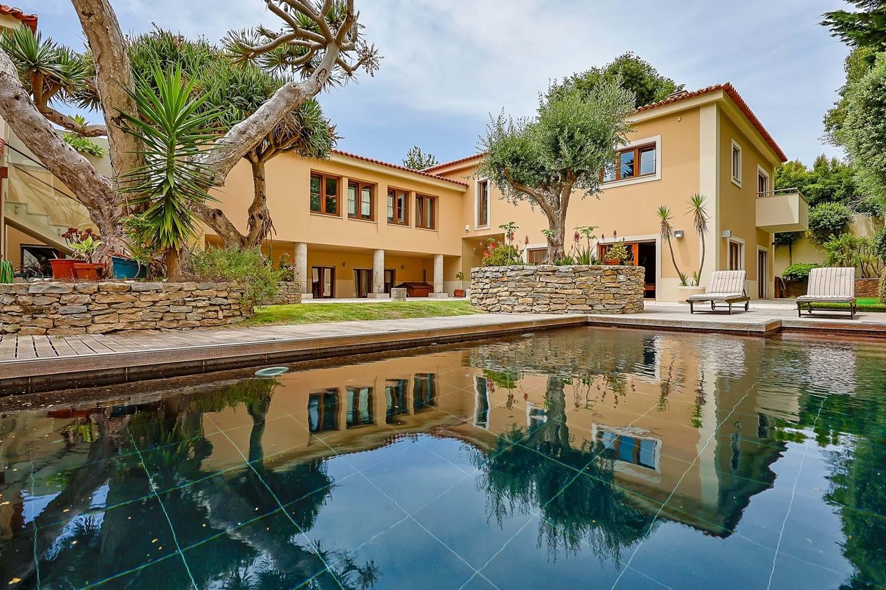 Trophy 5+2 Bedrooms Villa in Gandarinha,  Cascais’ Crown Jewel of Discrete Luxury and Sustainability