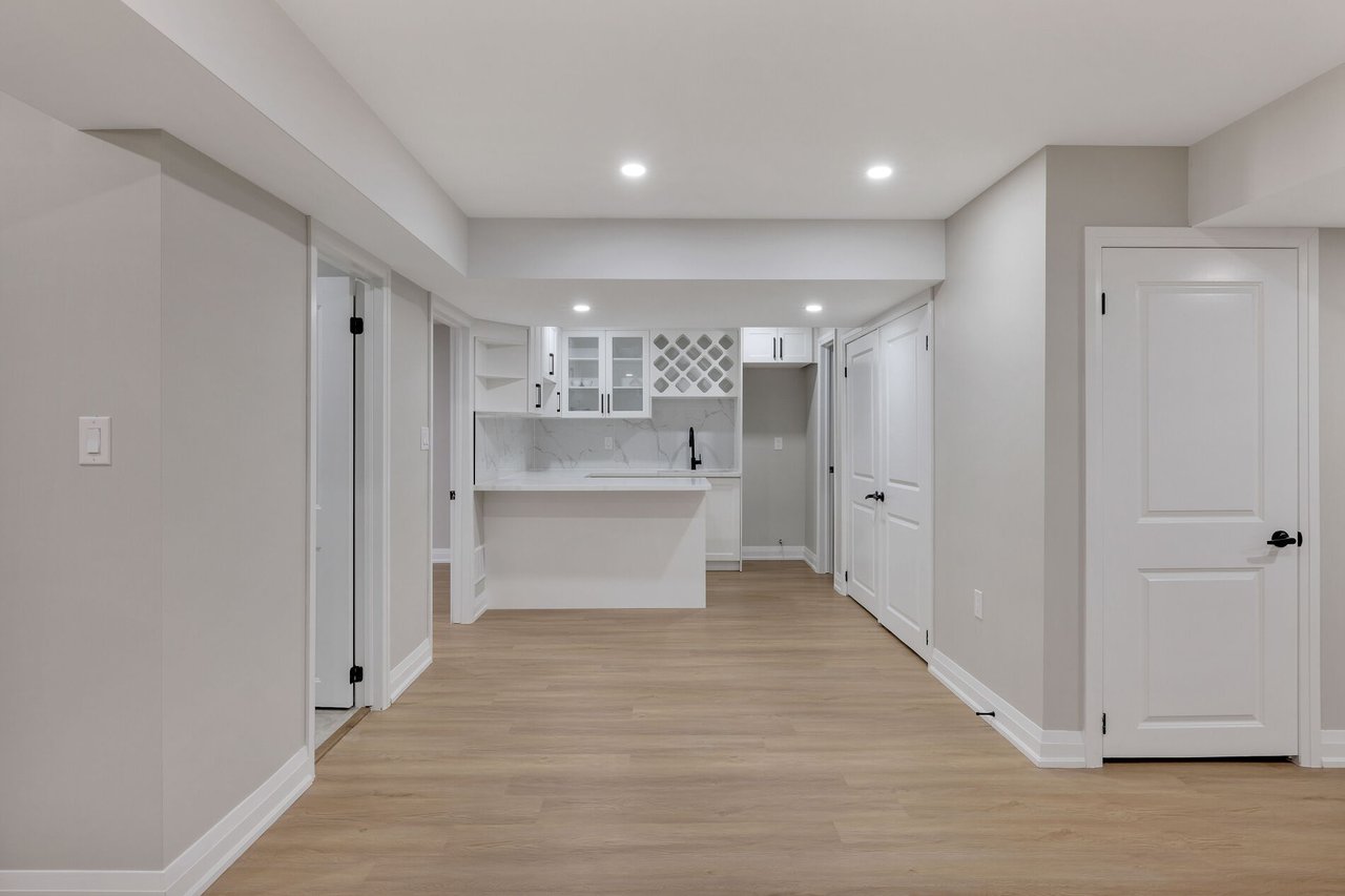 2202 Brookhaven Crescent