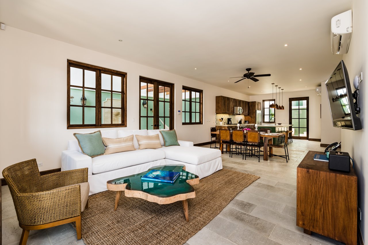 Casa Acuarela | 17 Calle Cartagena: A Vibrant 4-Bedroom Retreat Steps from Playa Danta in the Heart of Las Catalinas