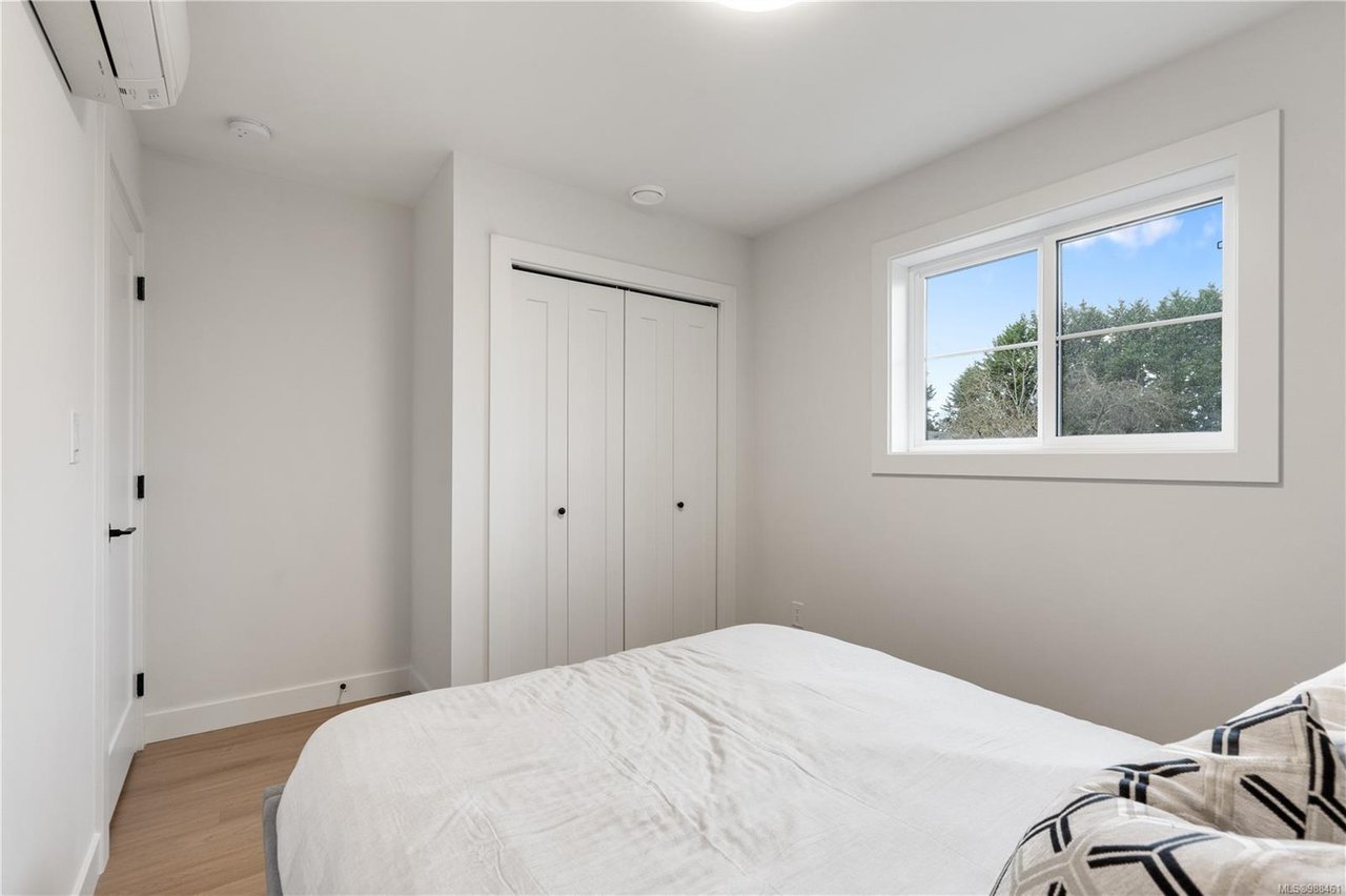 480 Grafton St, Esquimalt