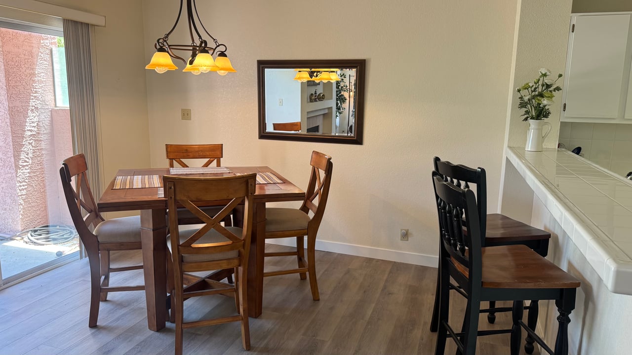 1650 Smoketree Ave S 121 (Rotary Beach/Park)