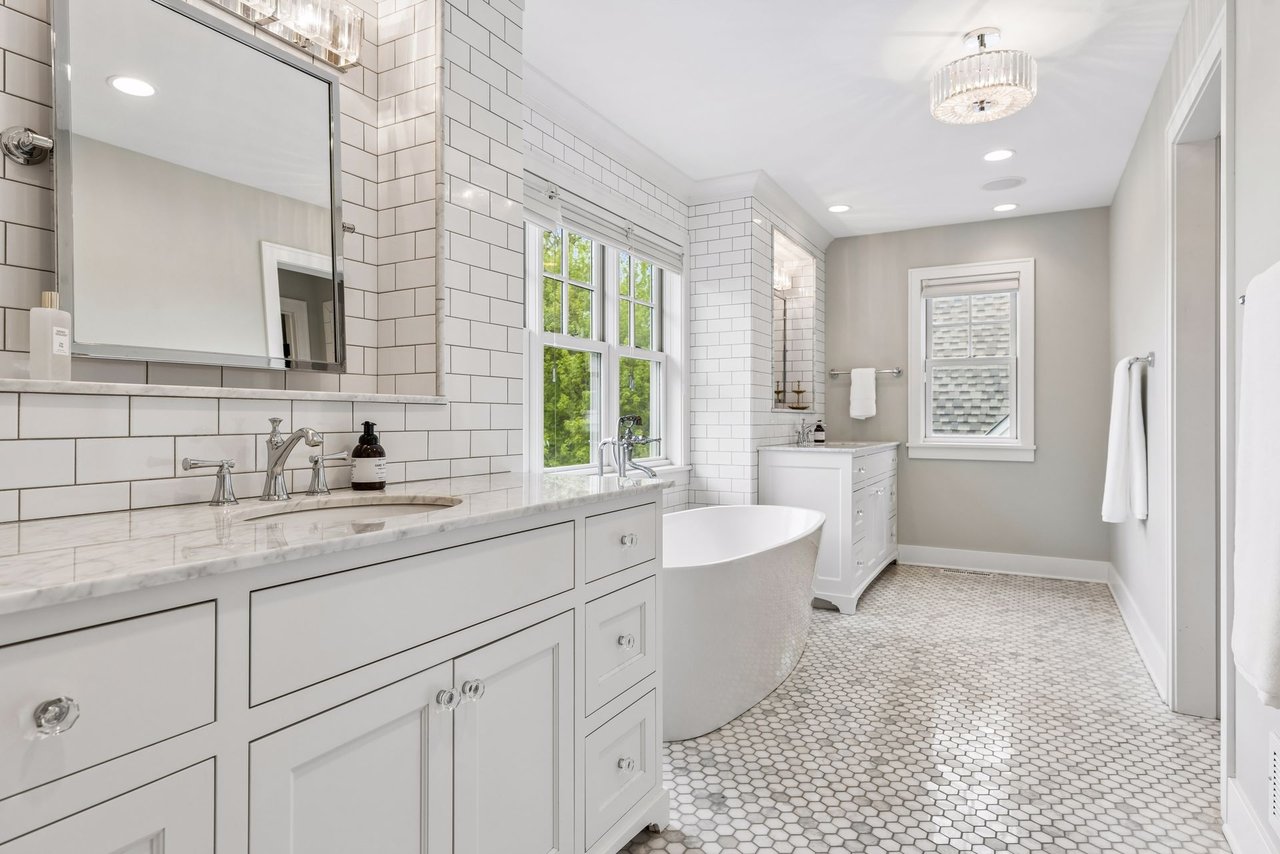 5116 Skyline Drive, Edina