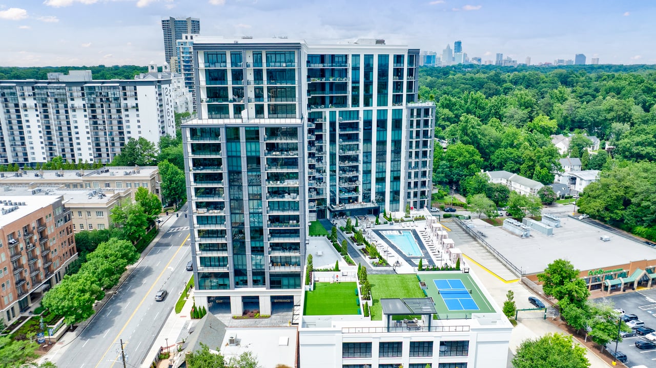 2425 Peachtree Road Unit 1806
