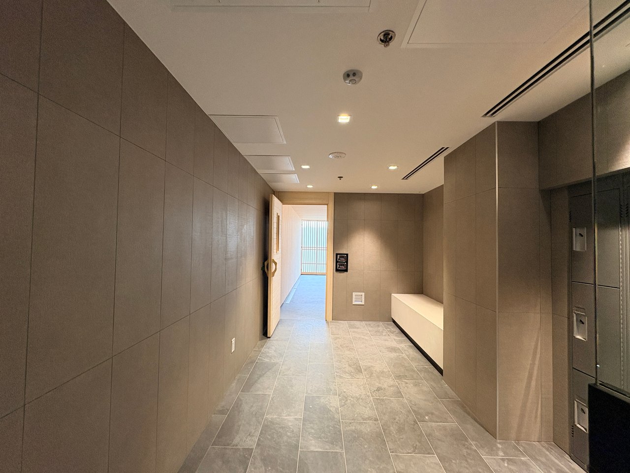 89 Church Street Unit: 612