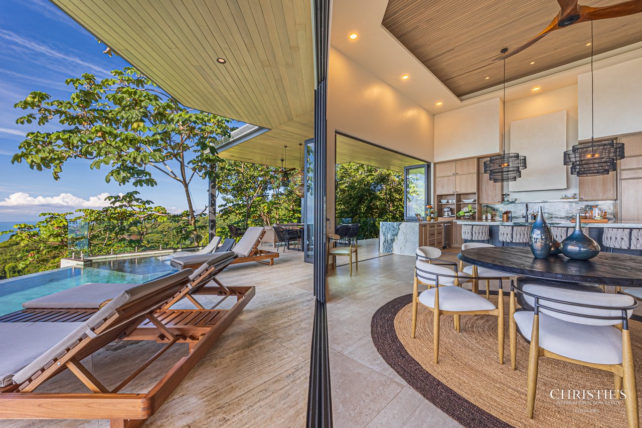 Luxury Estate in Escaleras- incredible ocean views 5.5 Acres