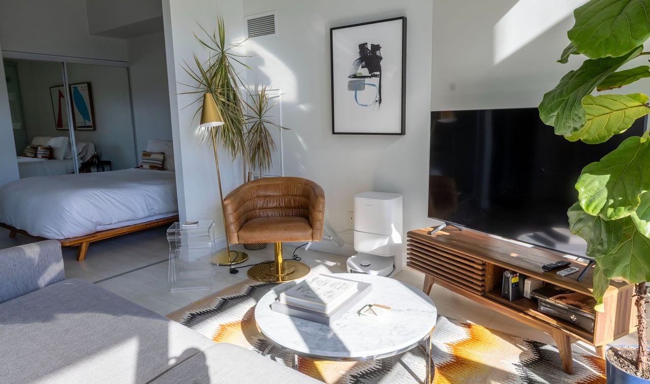 50 Bruyeres Mews 726