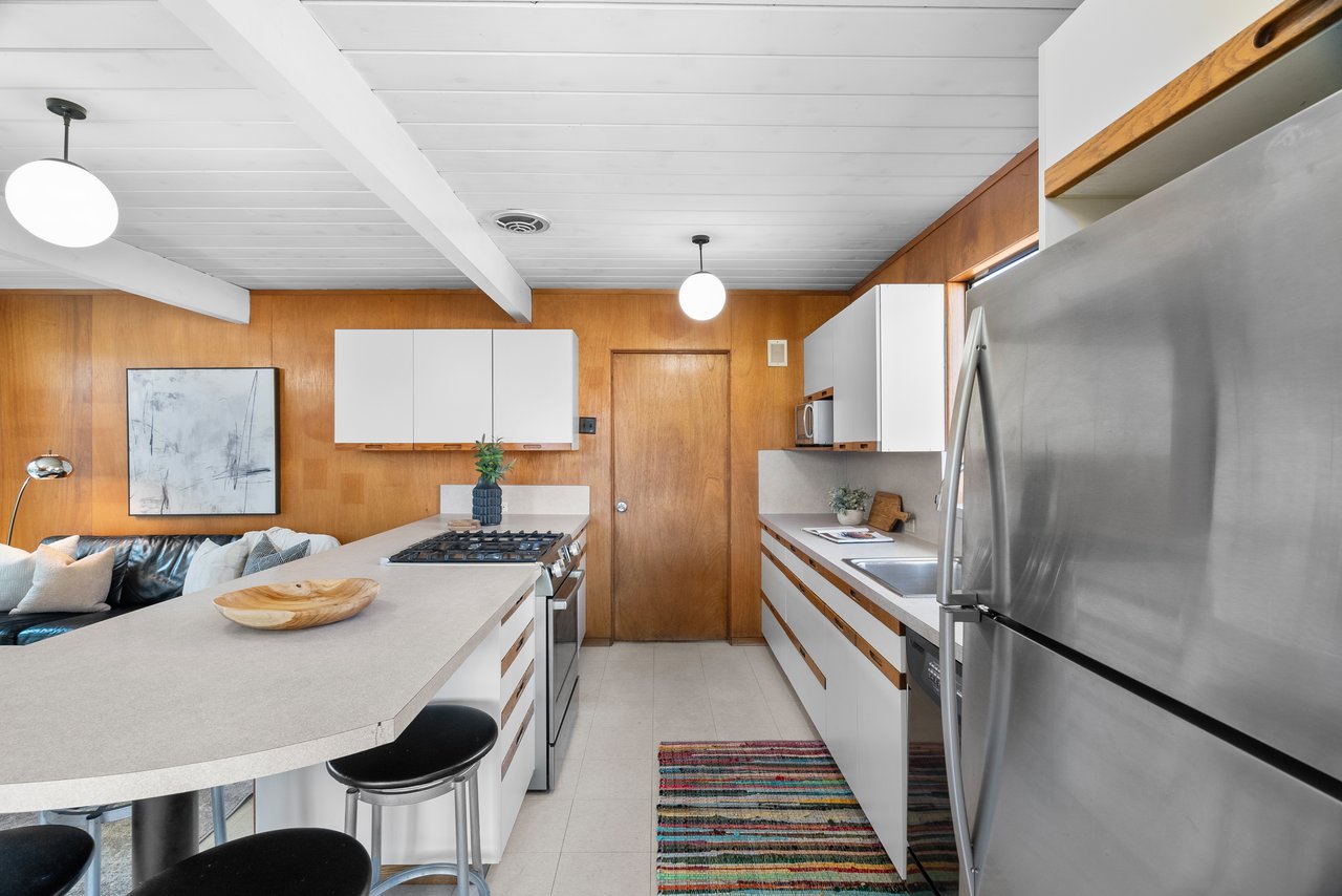2326 Fairglen Drive