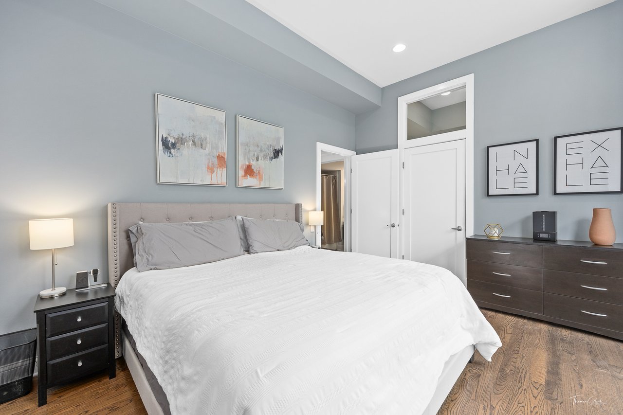939 W Madison Street Unit: 301