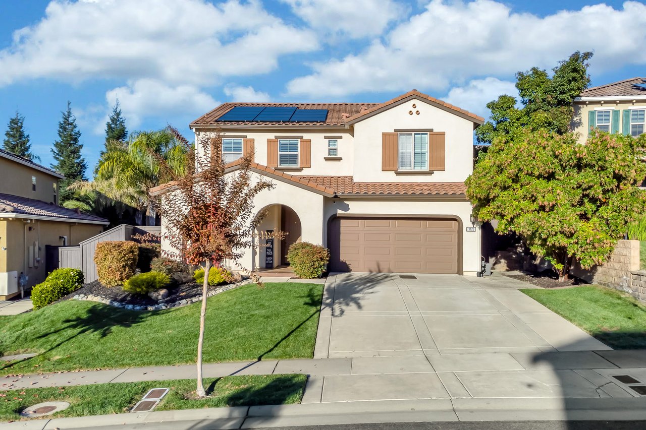 3123 Acorn Glen Way