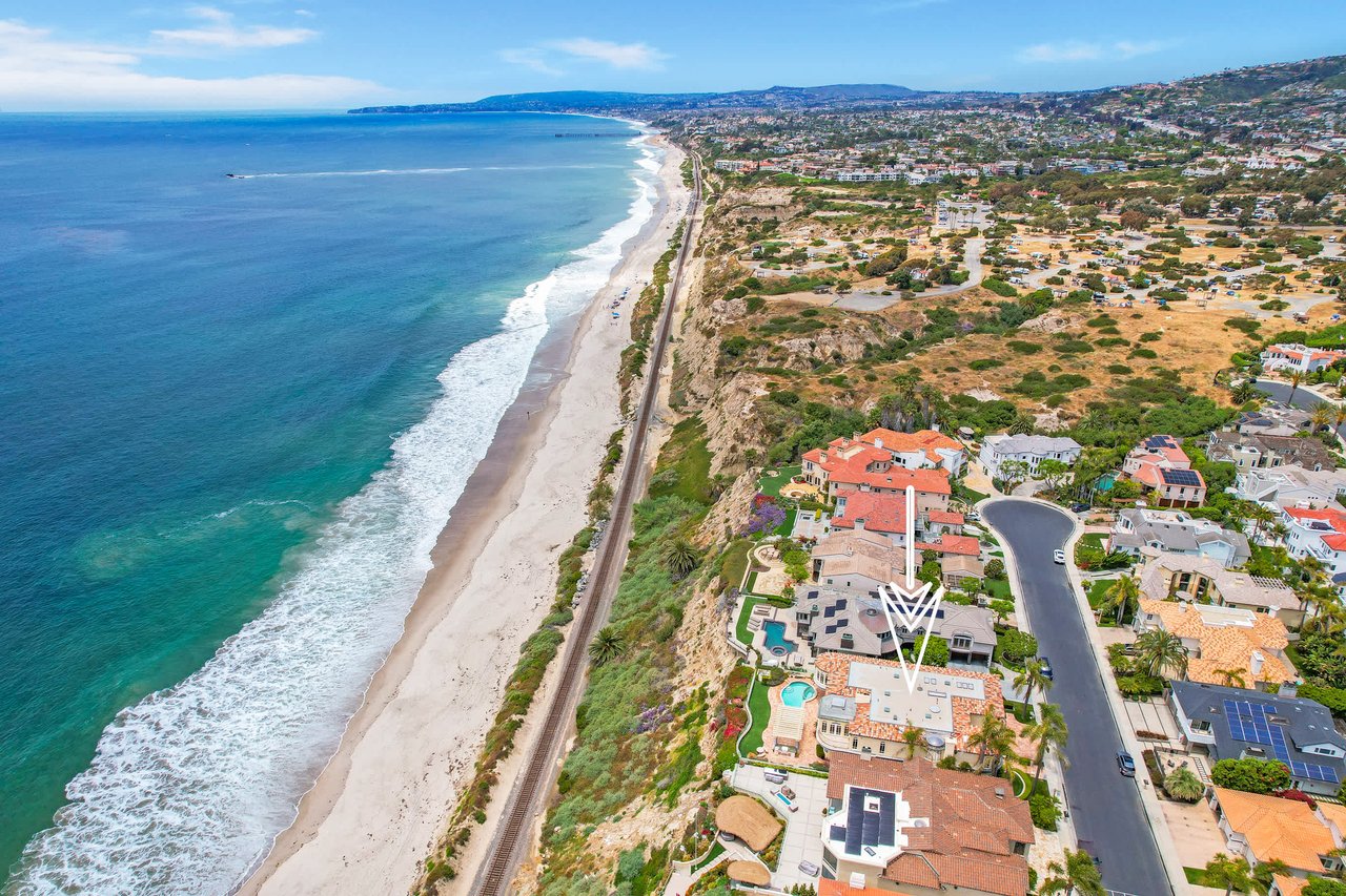 Bluff Front Ocean View Estate