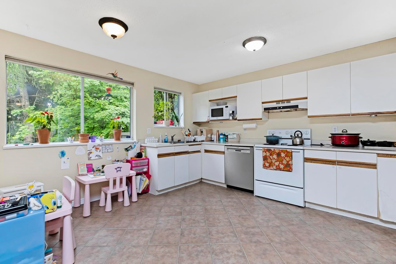 2982 Mt Seymour Pkwy