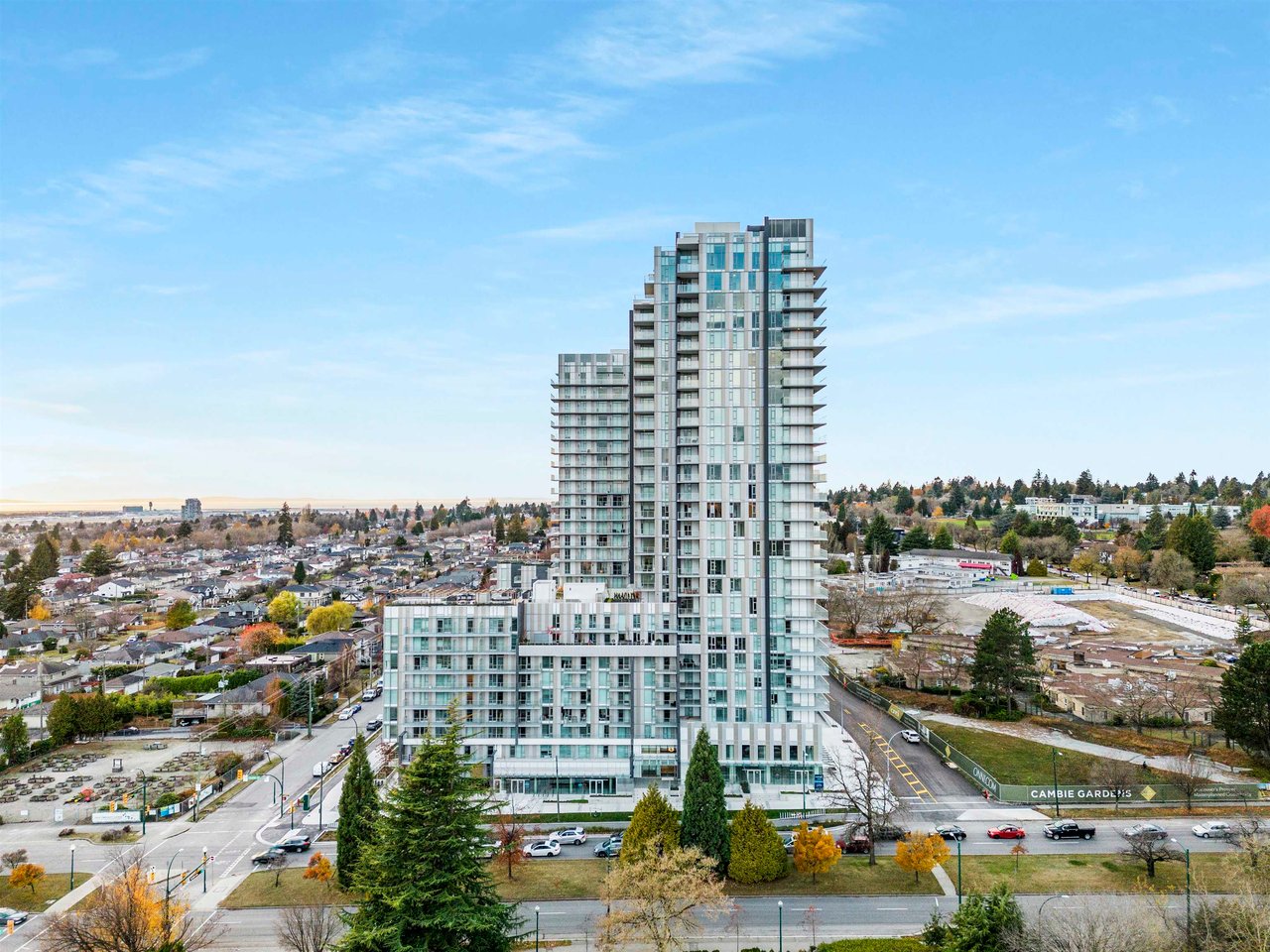 2302-7433 Cambie St