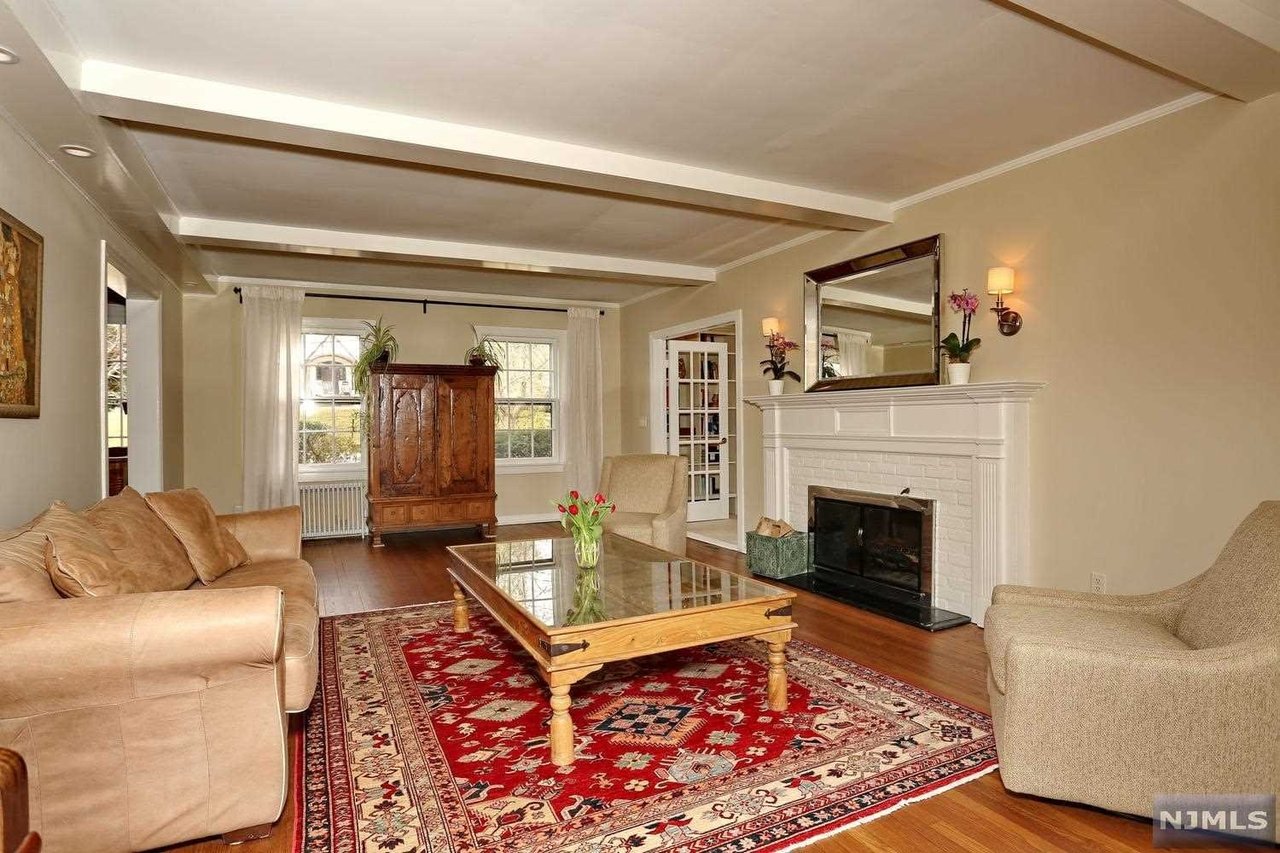 15 Maynard Ct
