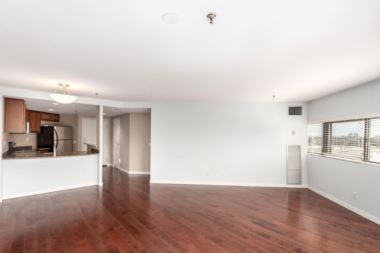 100 W Park Avenue Unit #908, Denver, CO 80205