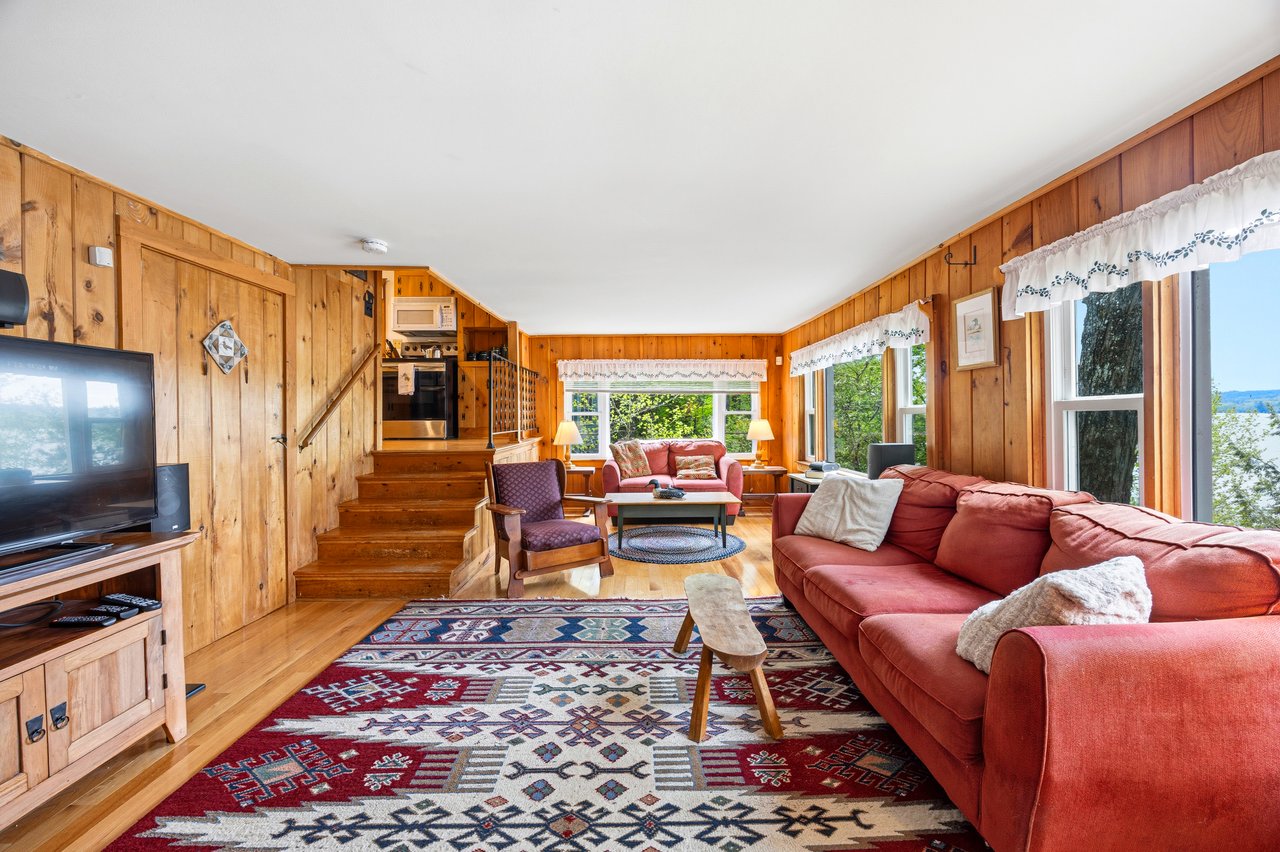 21 Basswood Bay Road