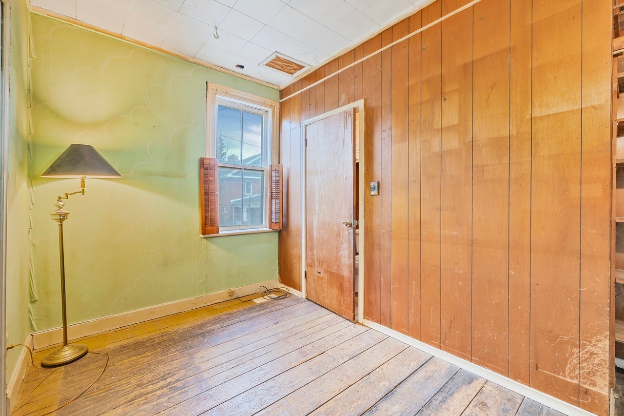 410 Eagle Street, Newmarket, ON L3Y 1K6