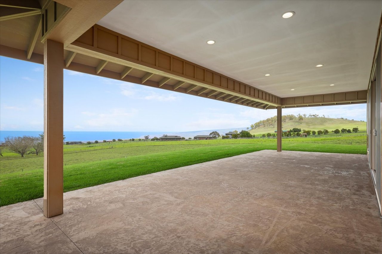 67-1027 Wainoenoe Rd