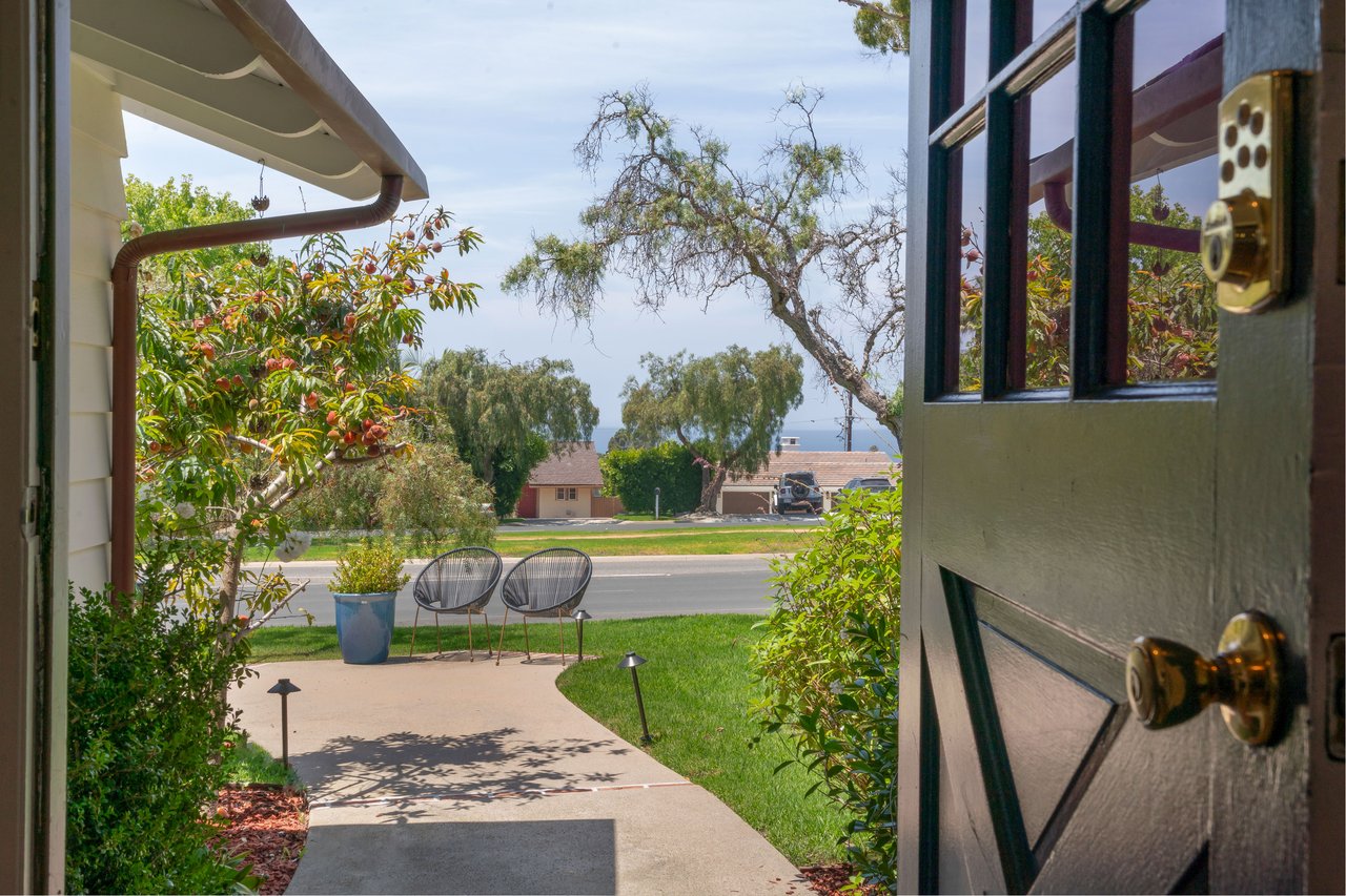 2116 Palos Verdes Drive W