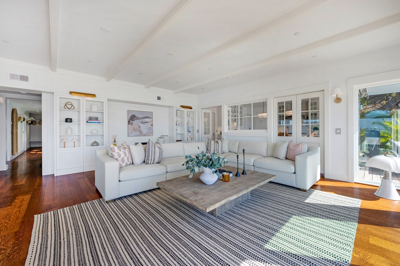 Stunning View Residence