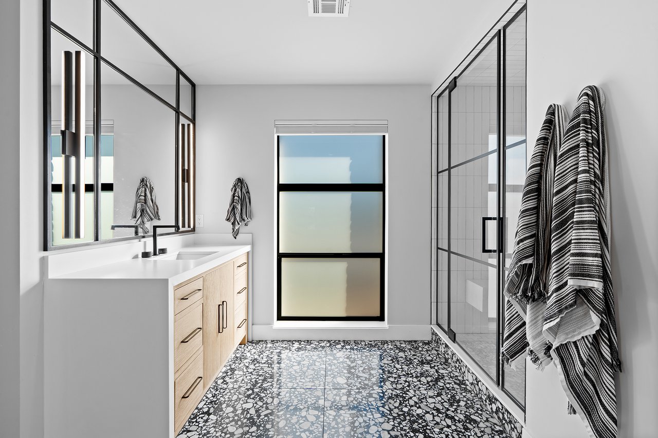 3842 E SAN MIGUEL Avenue, Paradise Valley