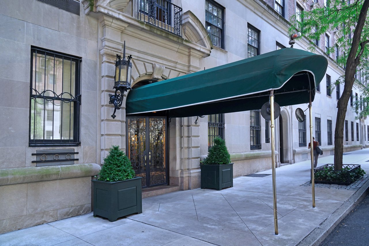Is Now the Right Time to Buy or Sell in NYC? August 2025 Market Insights You Need to Know