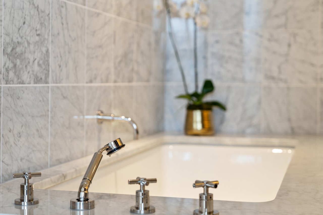 98 San Jacinto, #2002