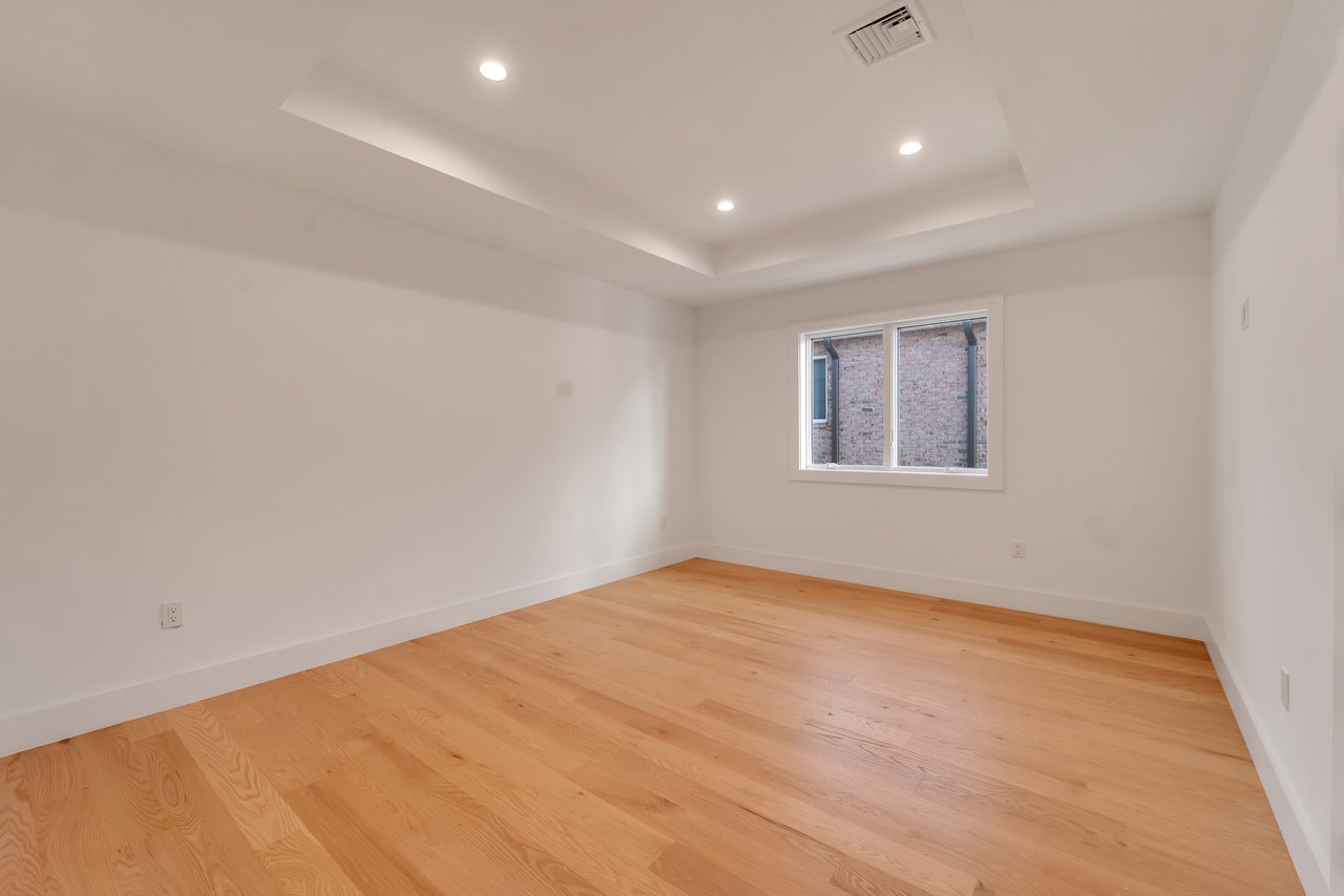 432 Stillwell Avenue B