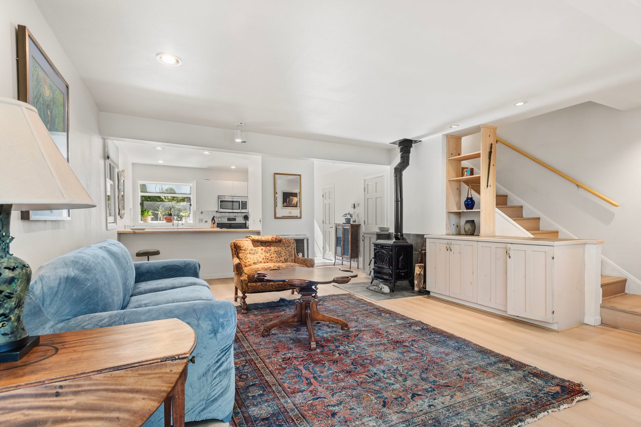 Bright Aspen Townhome: Steps from Culture, Slopes & Transit