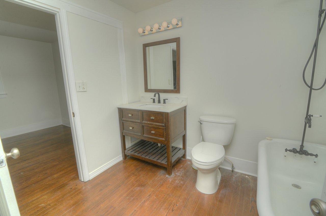 724 S 5th Street