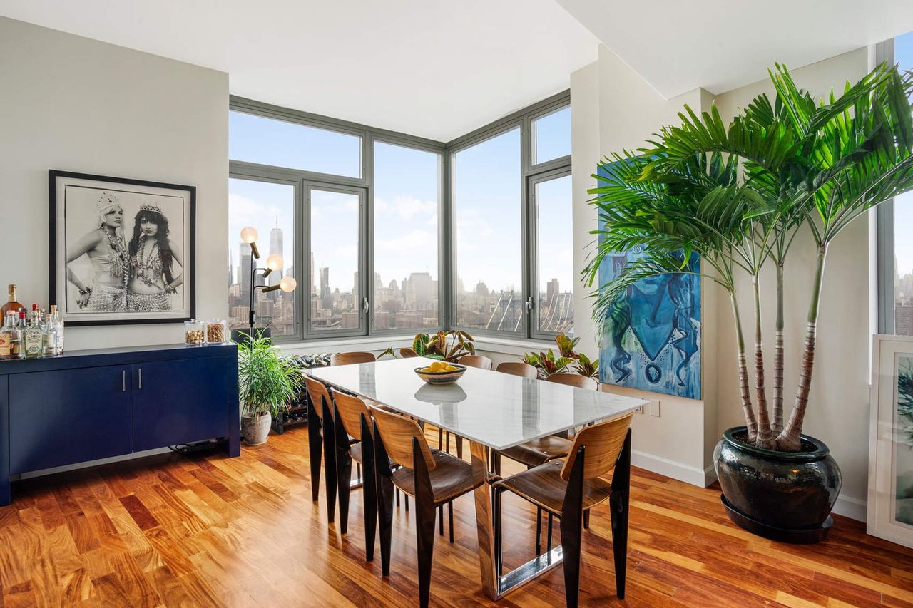 100 Jay St #32A 