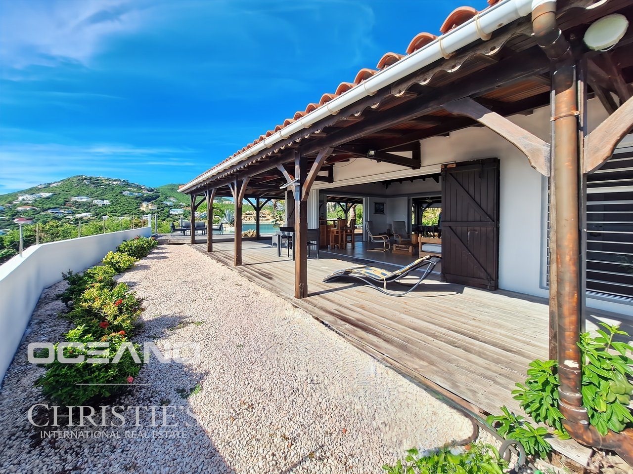 Exceptional Villa – Panoramic Ocean View (Oyster Pond)