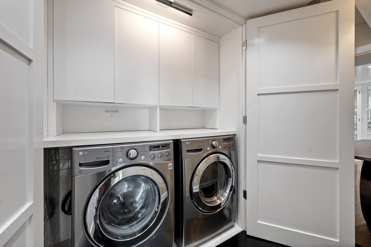950 N Michigan Ave #2704