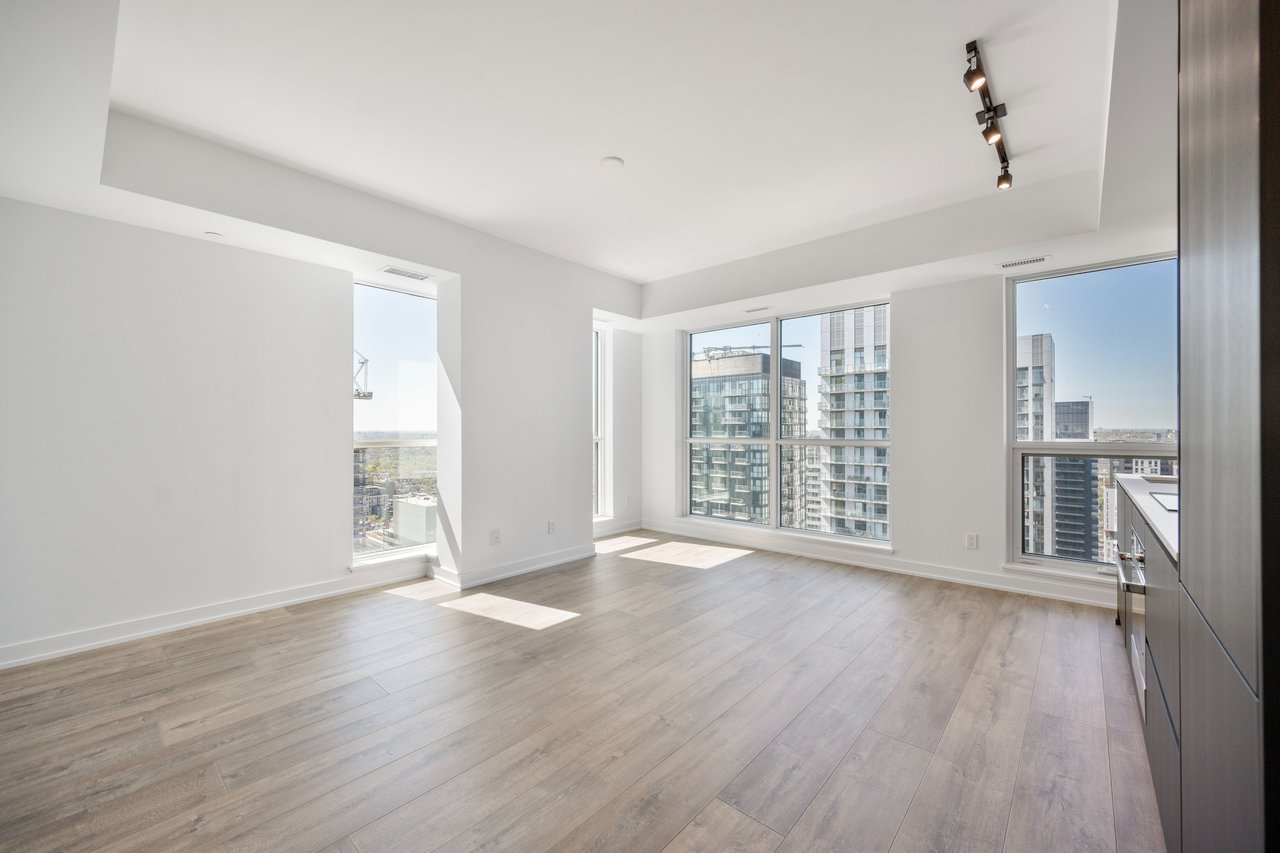 327 King Street W Unit: 4605