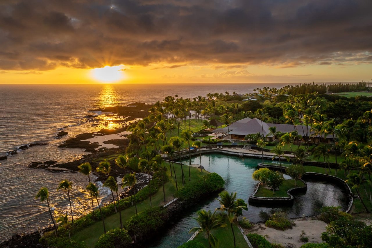 Royal Lanihau Estate