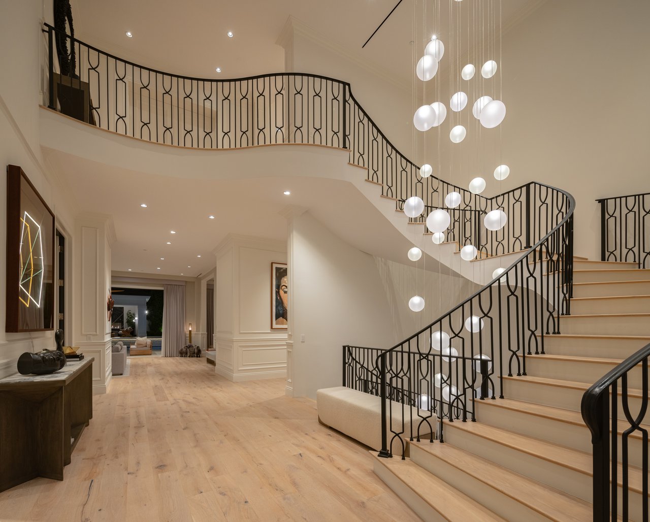 9520 Hidden Valley Rd, Beverly Hills