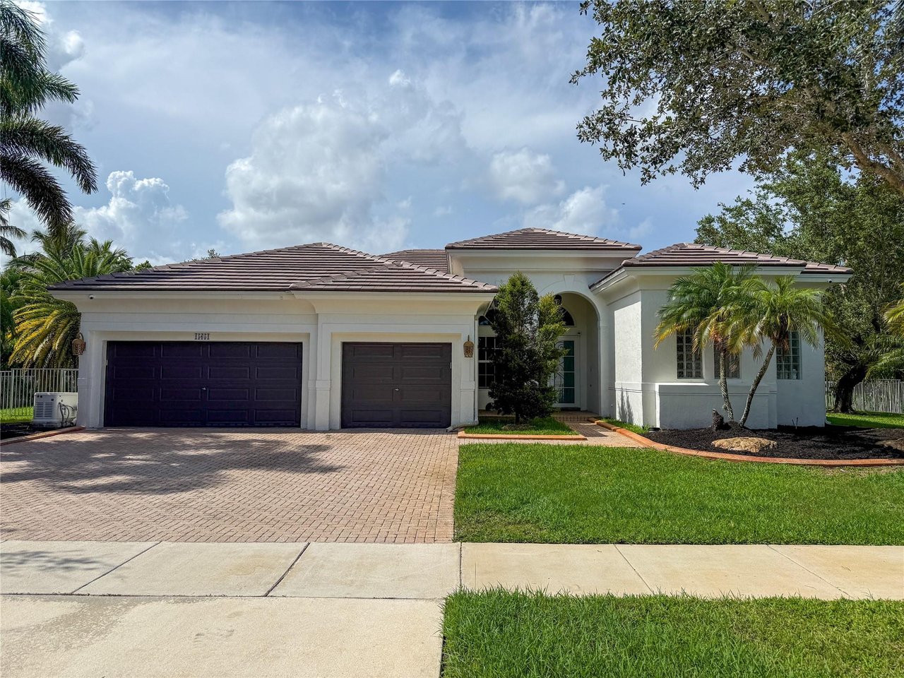 Modern Homes Davie Florida - South Florida