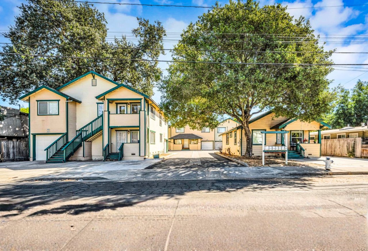 1404 Slater St Santa Rosa, CA 95404
