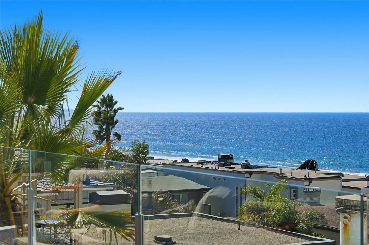  Steps from the Sand & Panoramic Views in Manhattan Beach