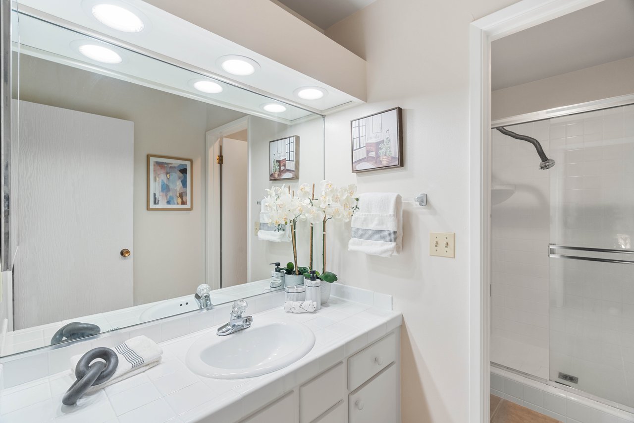 100 East Middlefield Road 6G