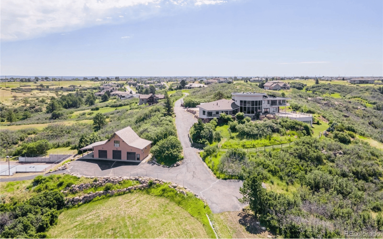 Investing in Opulence: Luxury Real Estate Opportunities in Castle Rock