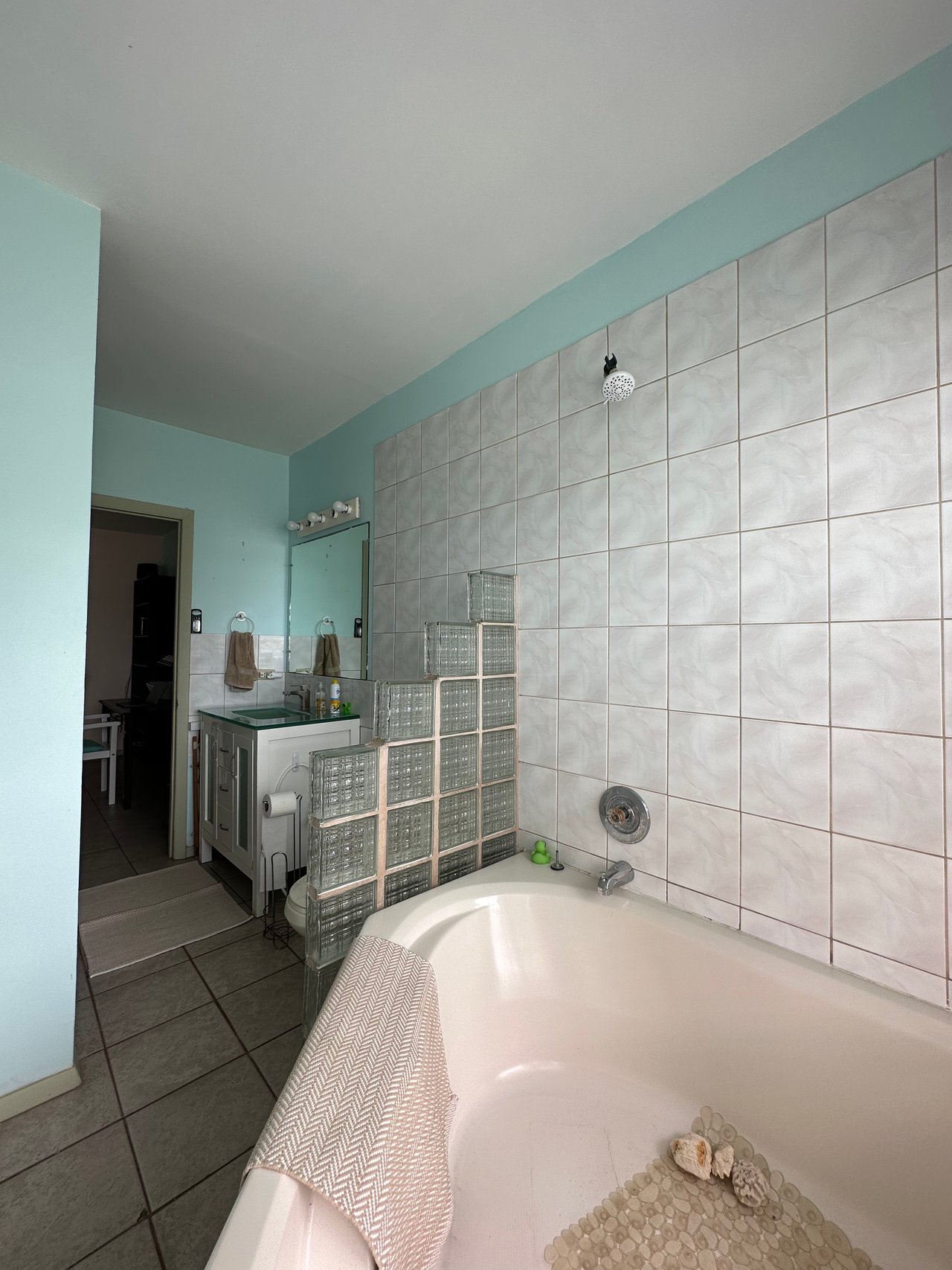 807 Tobacco Wharf 2 Bedroom Apartment