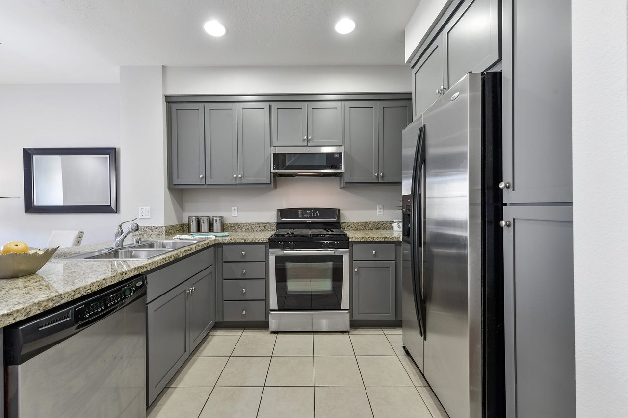 859 Donovan Way