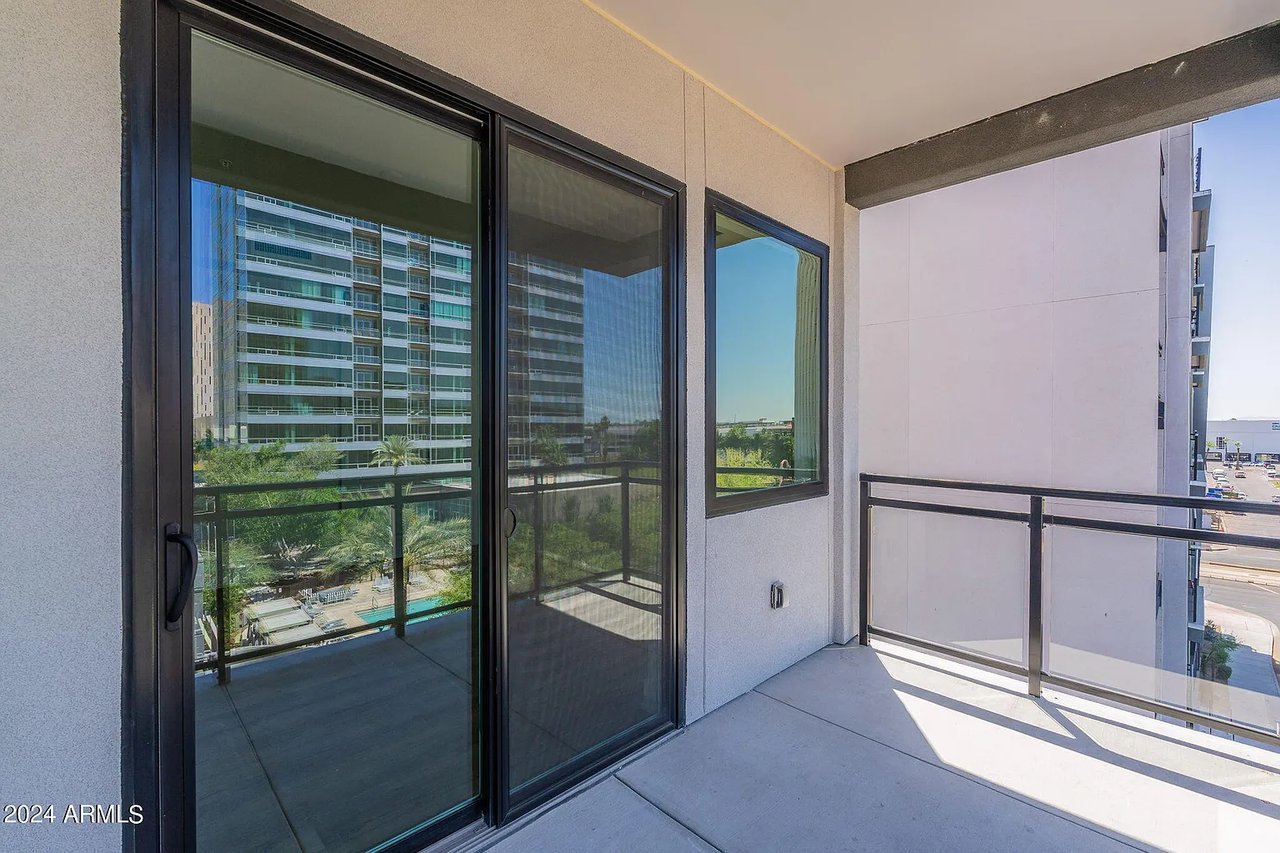 3131 N CENTRAL Avenue, 5012, Phoenix Unit: 5012