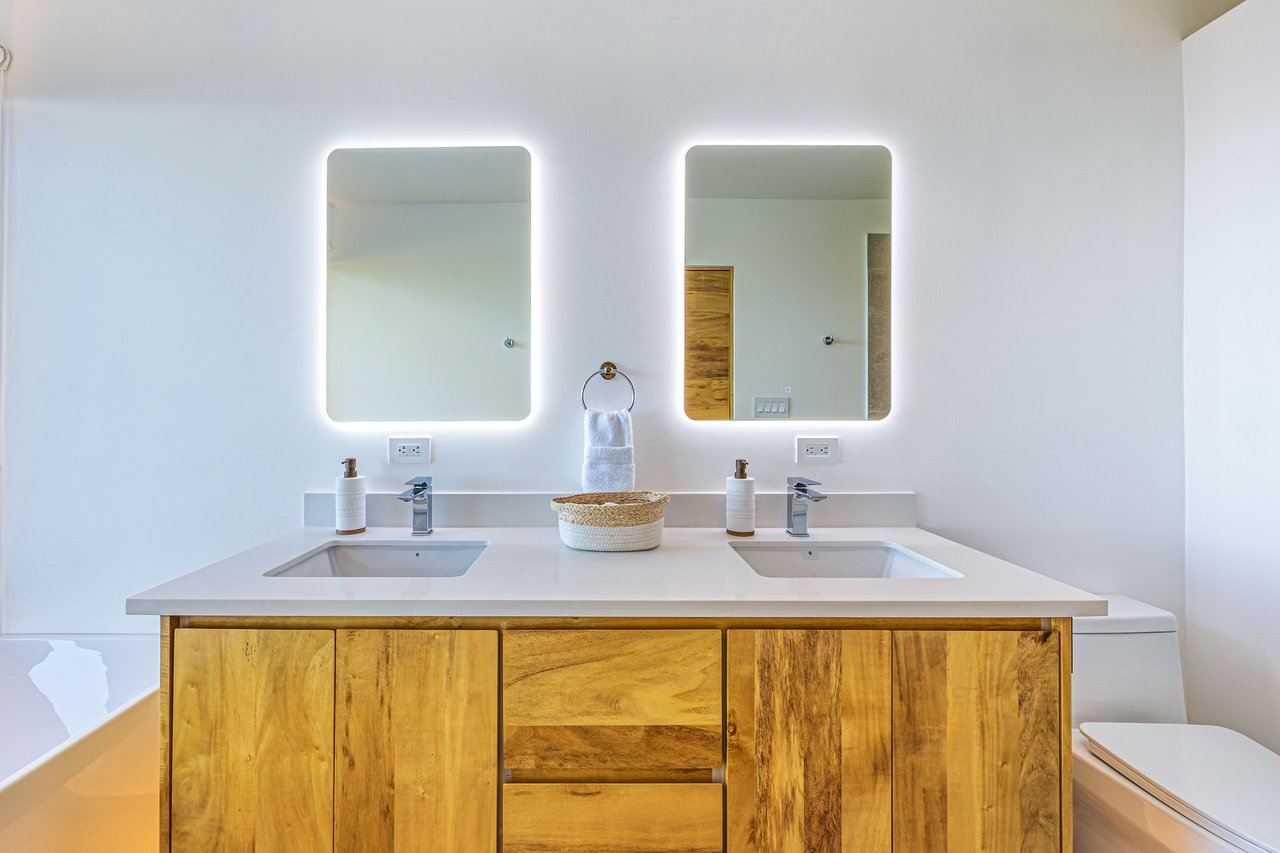 Exclusive Luxury Villa with Infinity Pool