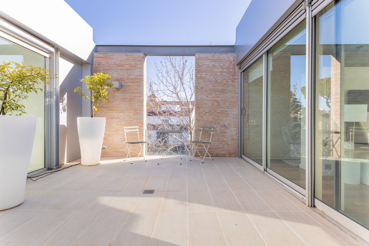 Exclusive house for sale in the centre of Sant Cugat 